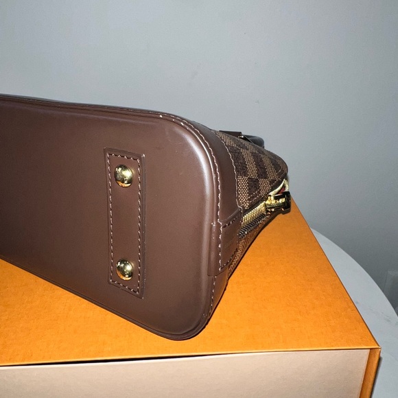 Louis Vuitton Alma BB !!SOLD ON MER*CARI!! - Picture 7 of 11